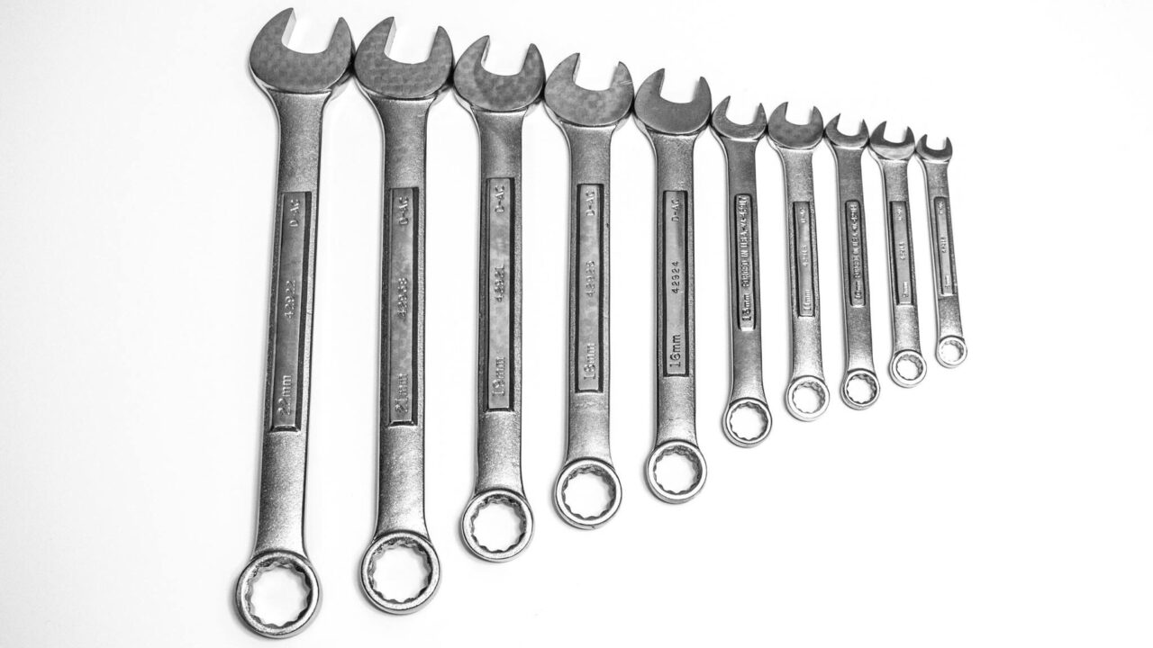 https://dynamicconsultantsgroup.com/blogs/wp-content/uploads/2021/06/wrenches-in-a-pattern_t20_WQABLz-1280x720.jpg